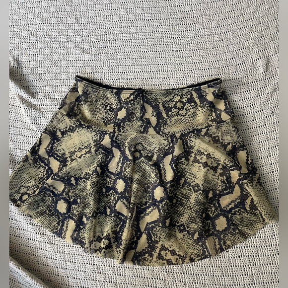 Eleve Dancewear Drop Waist Python Skirt- Child Large (fit Adult XS) - Picture 4 of 7